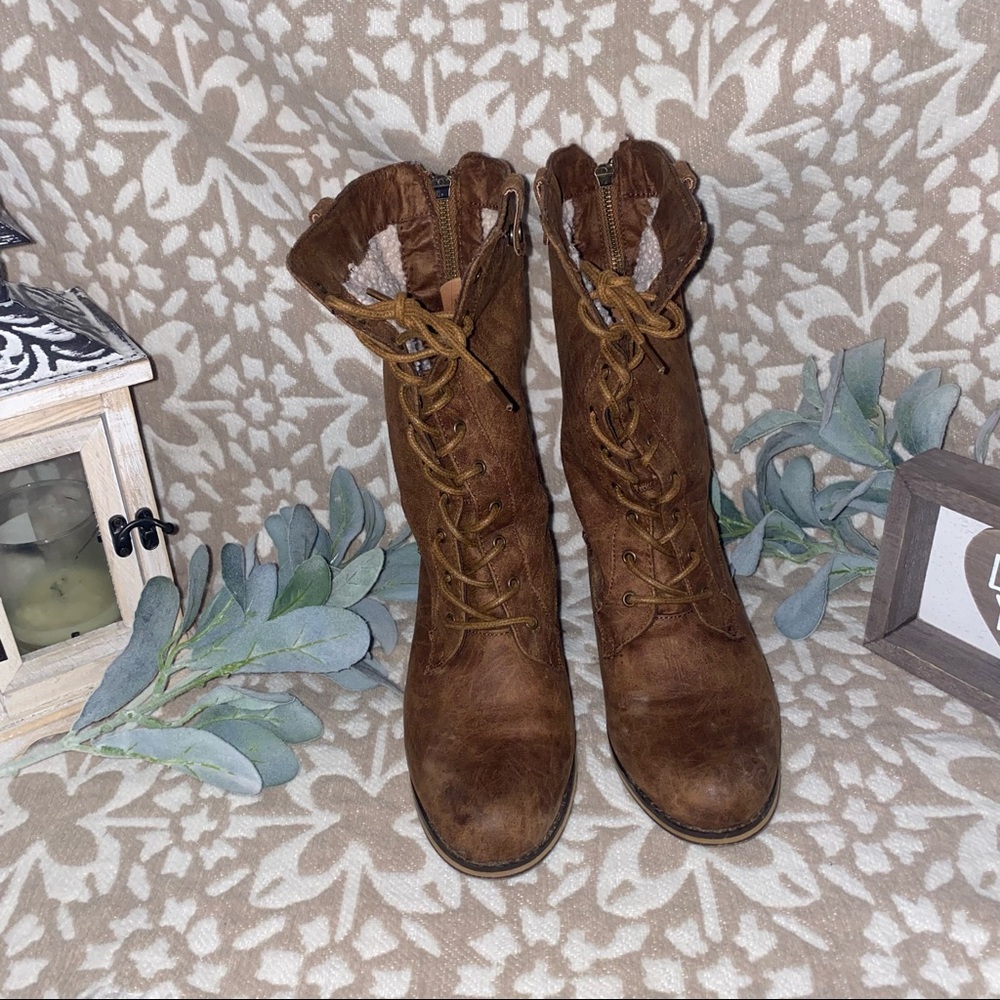 Tan booties - Picture 2 of 7